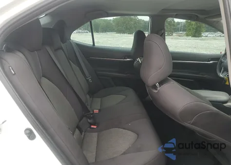 2024 Toyota Camry Le z USA, uszkodzony, nr VIN 4T1H31AK5RU077576